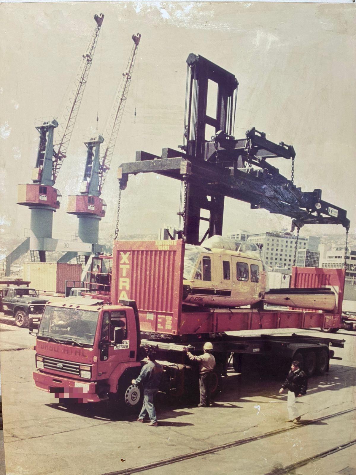 Foto histórica de Transportes Sottovia en el puerto